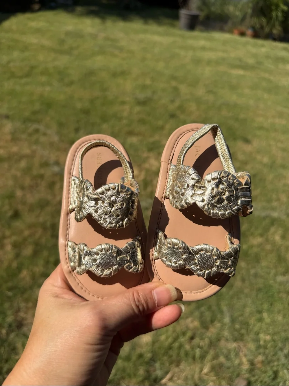Gold leather baby sandals  NWOB Sz-3-6.   M